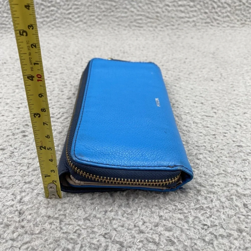 FOSSIL Leather Women Wallet Zip Around Clutch Blue Lining Cards ID Divider Boho‎